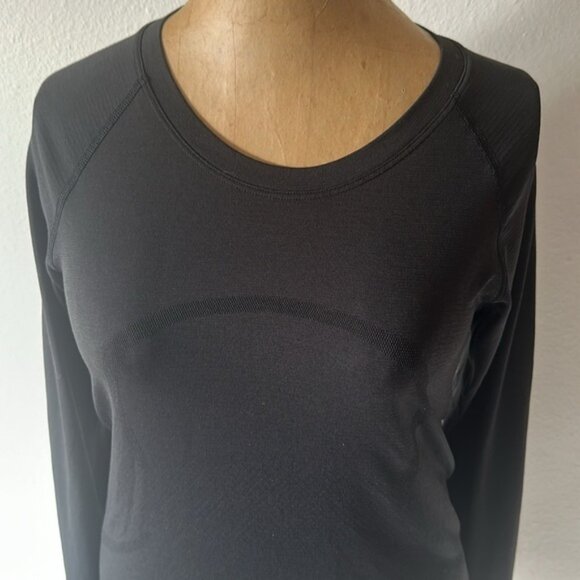 Lululemon sz 6 Swiftly Tech Long-Sleeve Shirt 2.0Hip Length running training - Picture 2 of 8